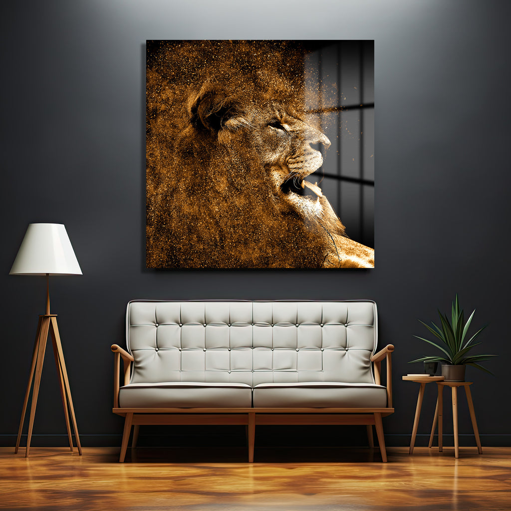 Altın Parçacıklı Kükreyen Aslan Cam Tablo