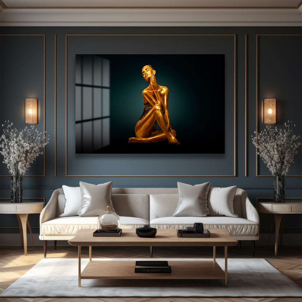 Altın Aura: Büyüleyici Modern Sanat Cam Tablo