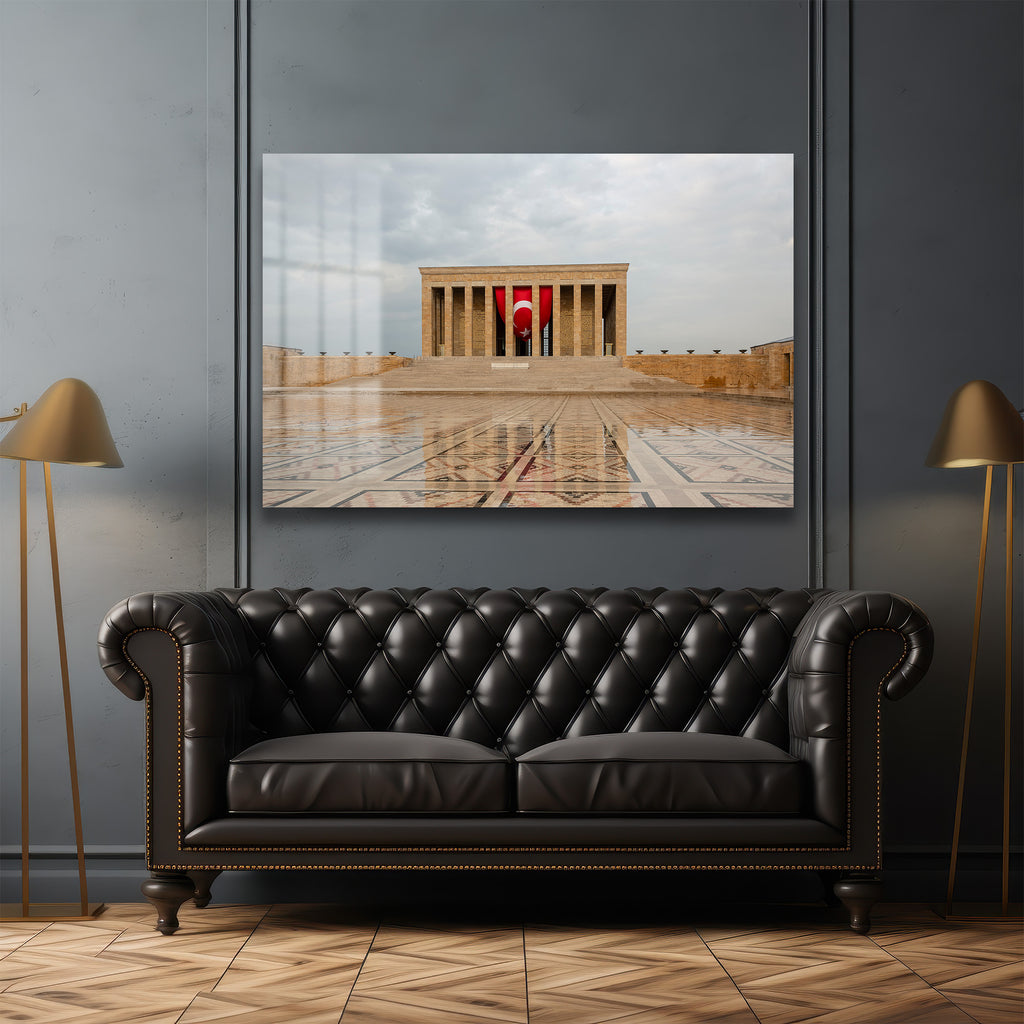 Anıtkabir'in Görkemli Yansıması: Türk Bayraklı Cam Tablo