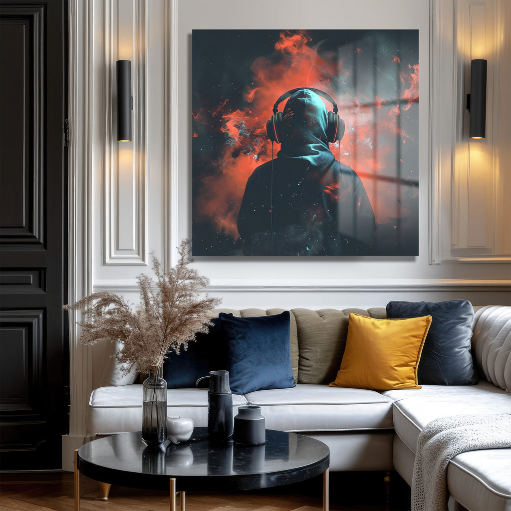 Ritim ve Enerji: Kulaklıklı Adam Temalı Modern Cam Tablo