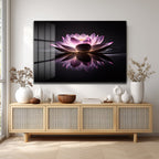 Işıltılı Lotus Çiçeği: Zen Huzuru Veren Modern Cam Tablo