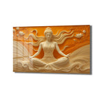 Lotus pozisyonunda meditasyon yapan kadının kabartma görünümlü, turuncu ve krem tonlarında temperli cam tablosu, ruhsal duvar dekorasyonu için ideal.
