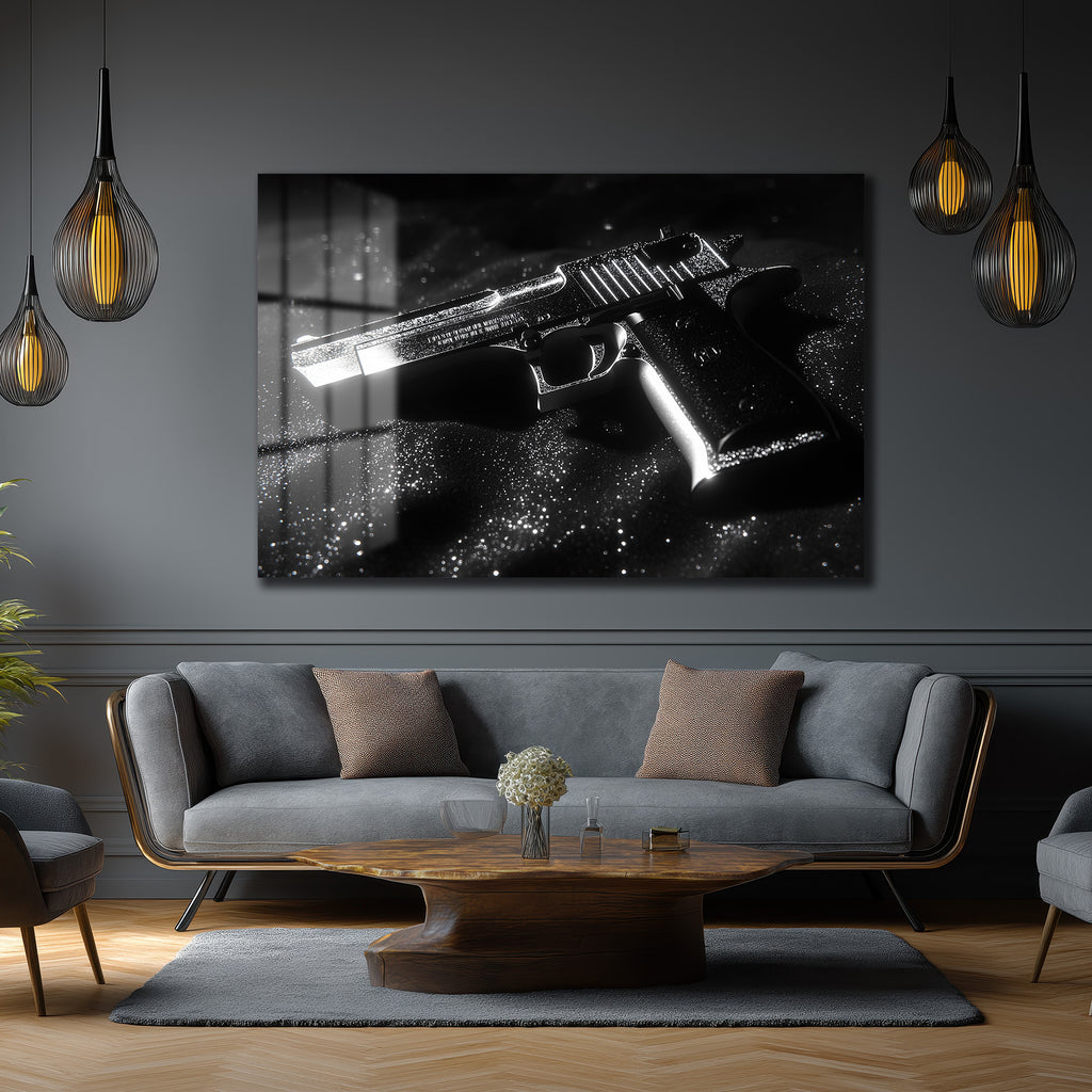 Gücün Işıltısı: Siyah Beyaz Parlak Silah Temalı Modern Cam Tablo