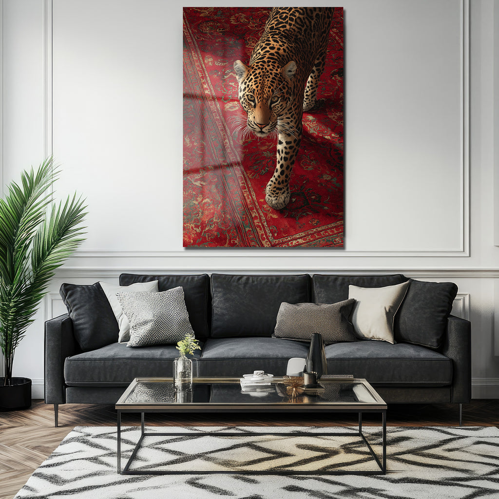 Çarpıcı Leopar Kırmızı Halı Üzerinde Cam Tablo