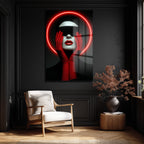 Kırmızı Neon Çemberli Gizemli Portre Cam Tablo