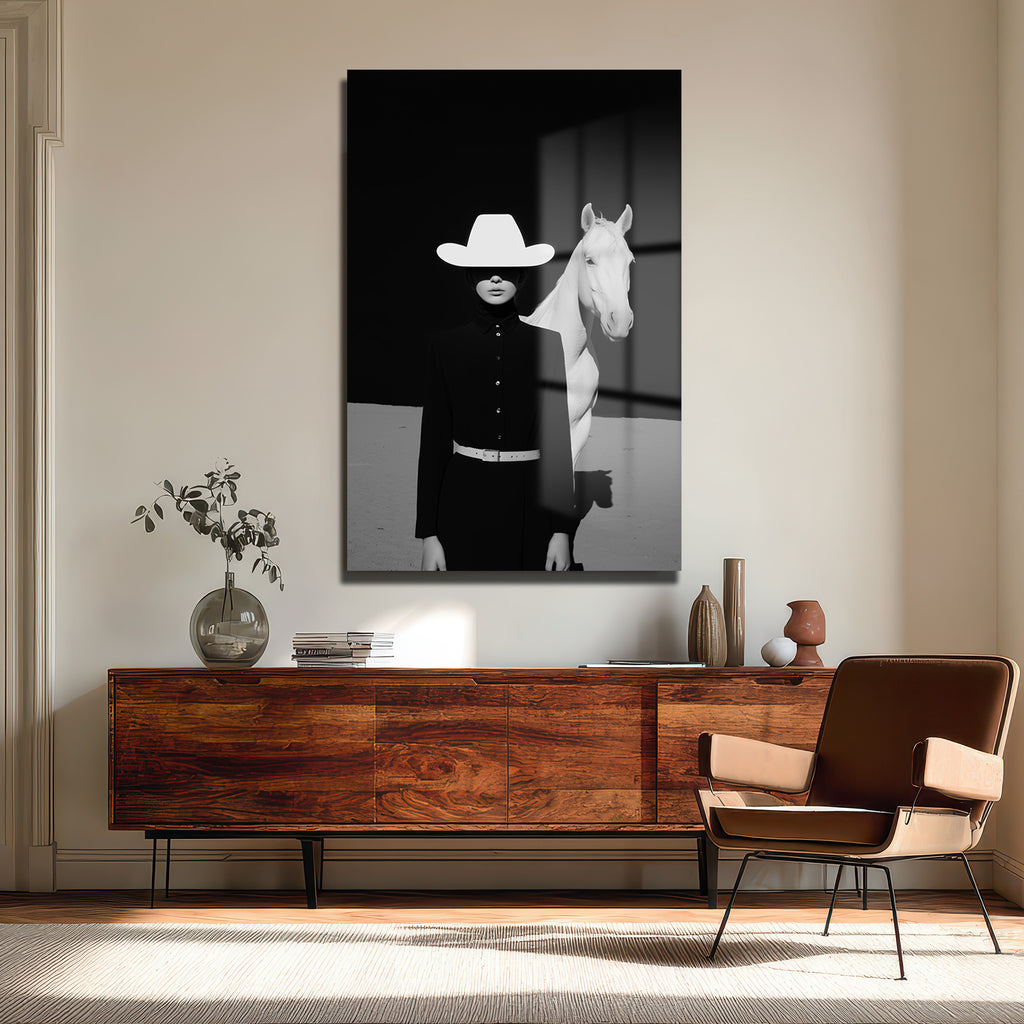 Gizemli Kovboy ve Beyaz At Modern Sanat Cam Tablo