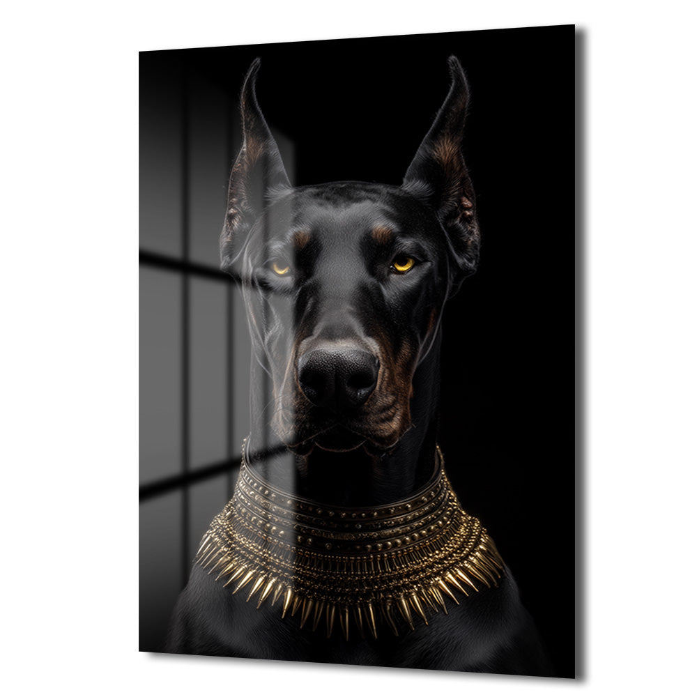 Asil Doberman Altın Yaka Cam Tablo - Güç ve Elegansın Simgesi