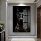 Asil Doberman Altın Yaka Cam Tablo - Güç ve Elegansın Simgesi