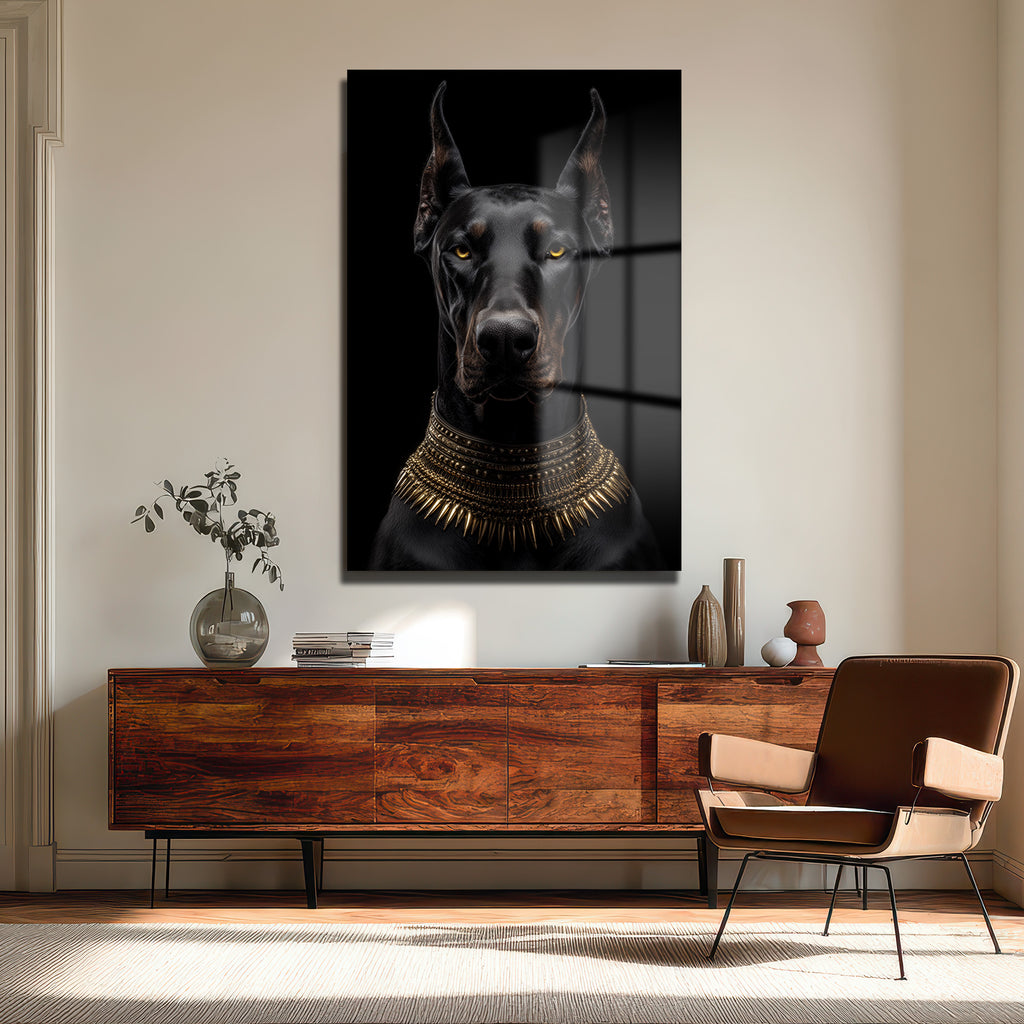Asil Doberman Altın Yaka Cam Tablo - Güç ve Elegansın Simgesi