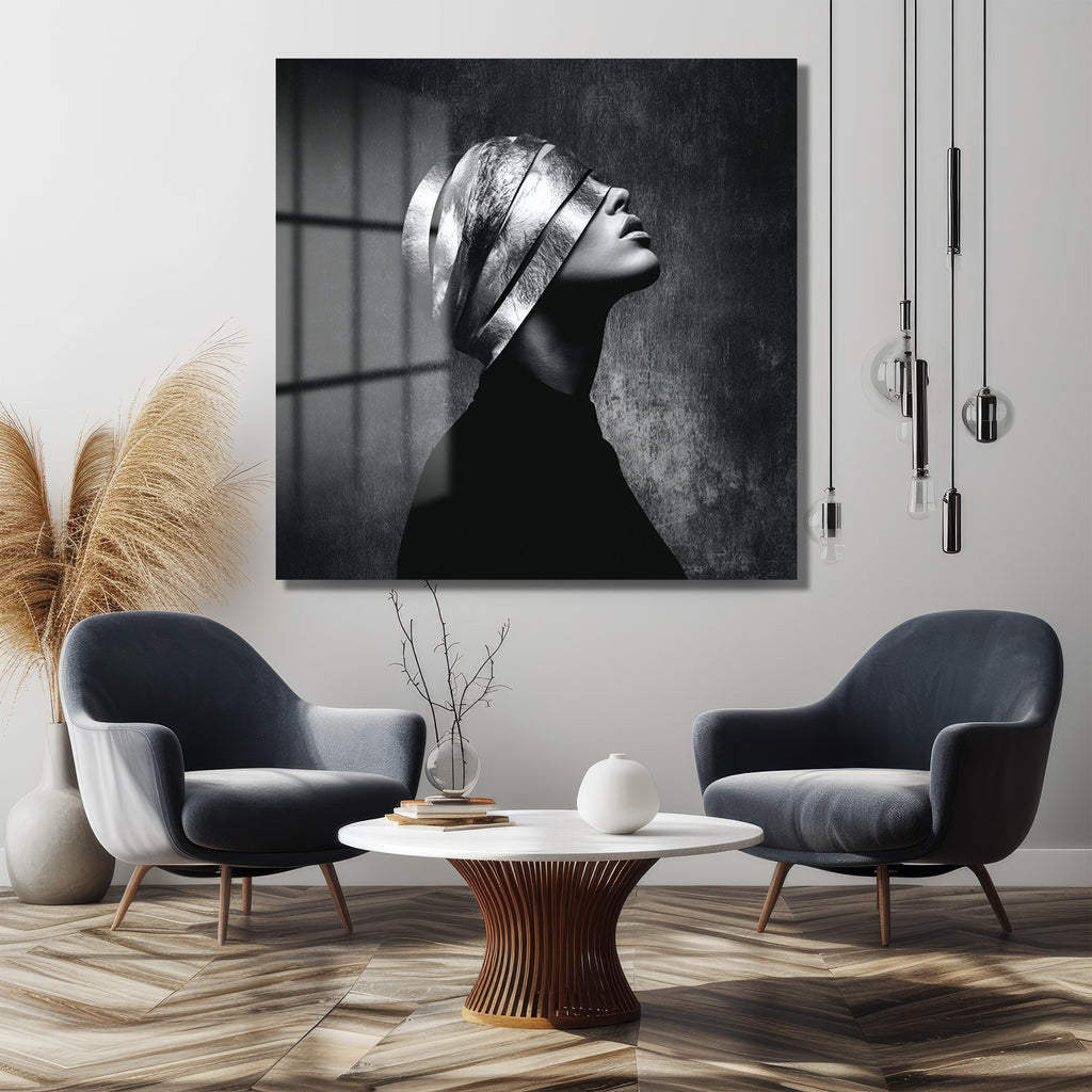 Gümüş Maskeli Kadın Modern Sanat Cam Tablo