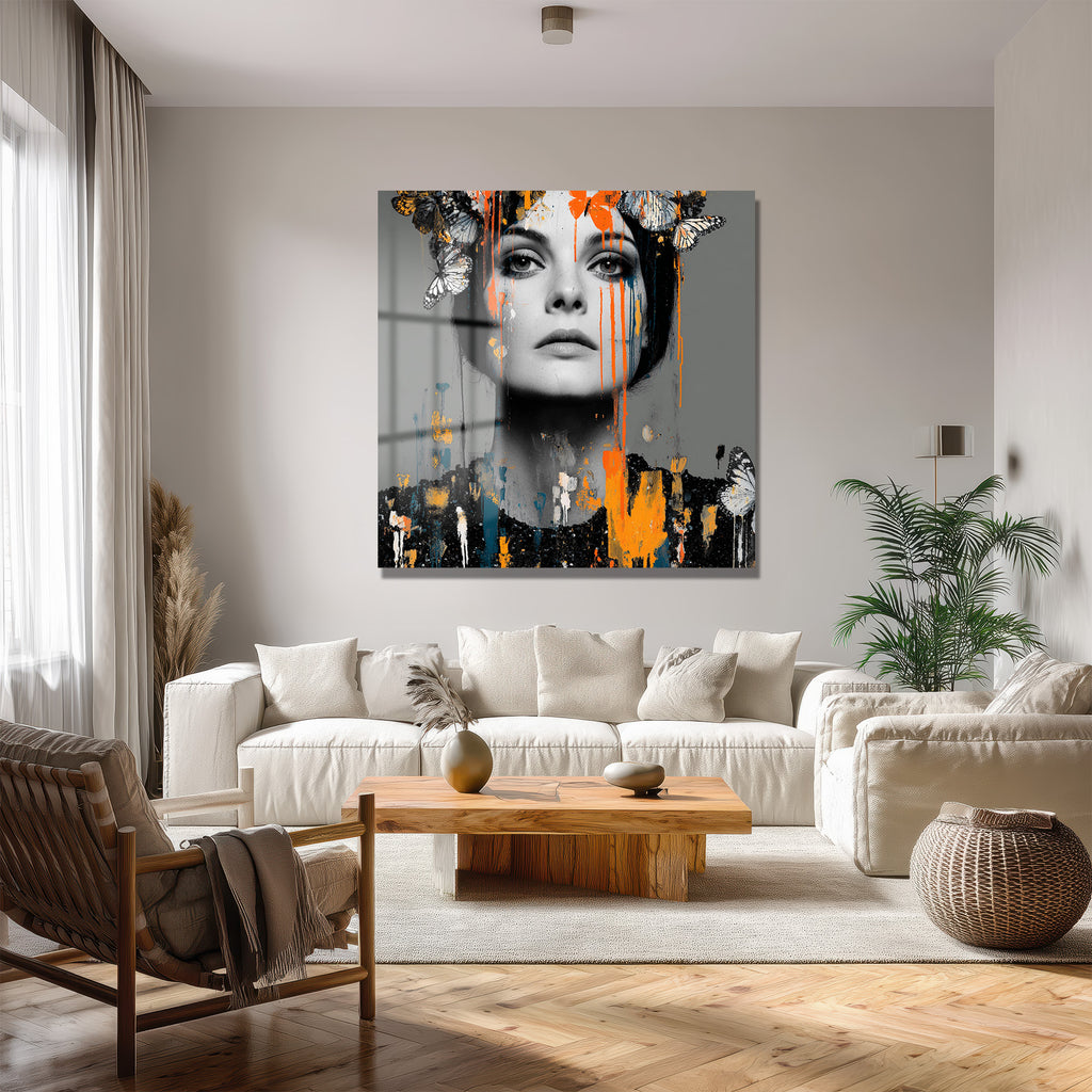 Kelebekli ve Renkli Damlalı Modern Kadın Portresi Cam Tablo