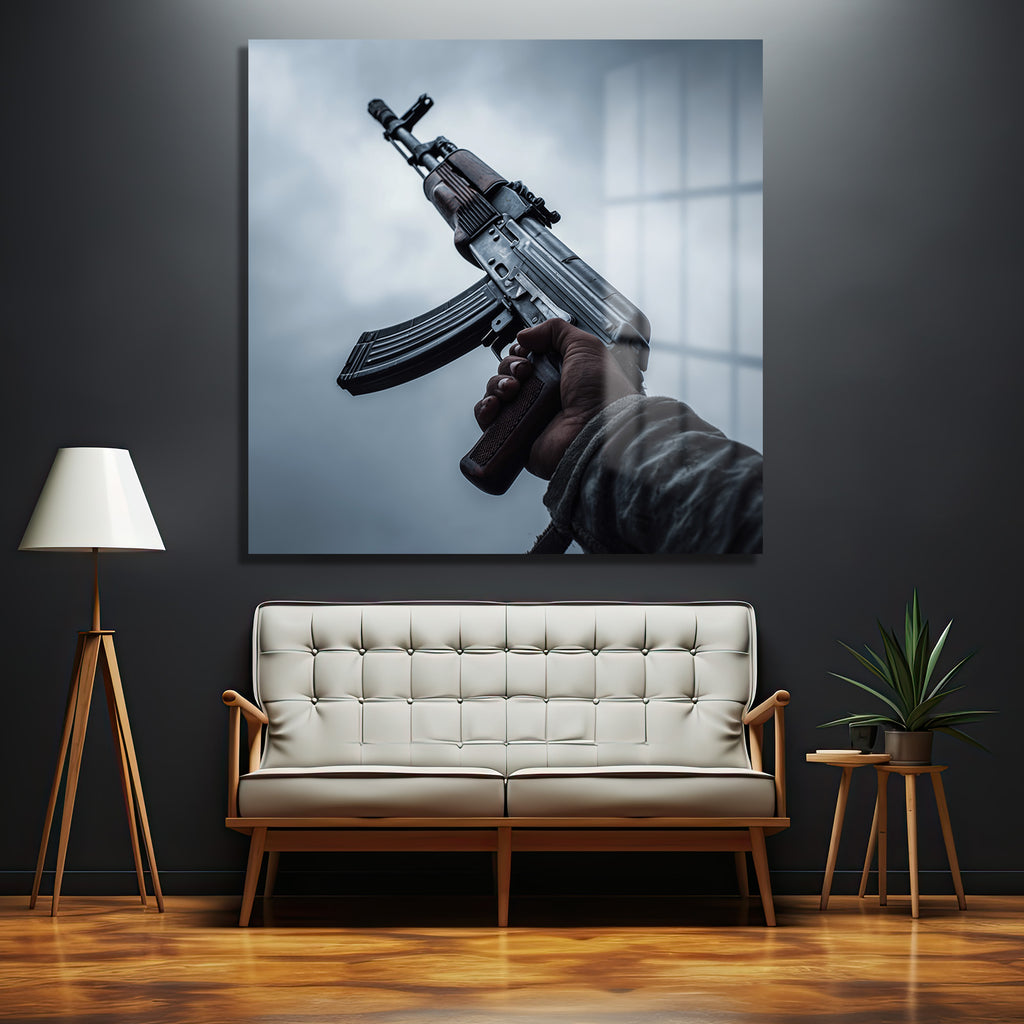 Cesur İfade: Sanatsal AK-47 Temalı Modern Cam Tablo