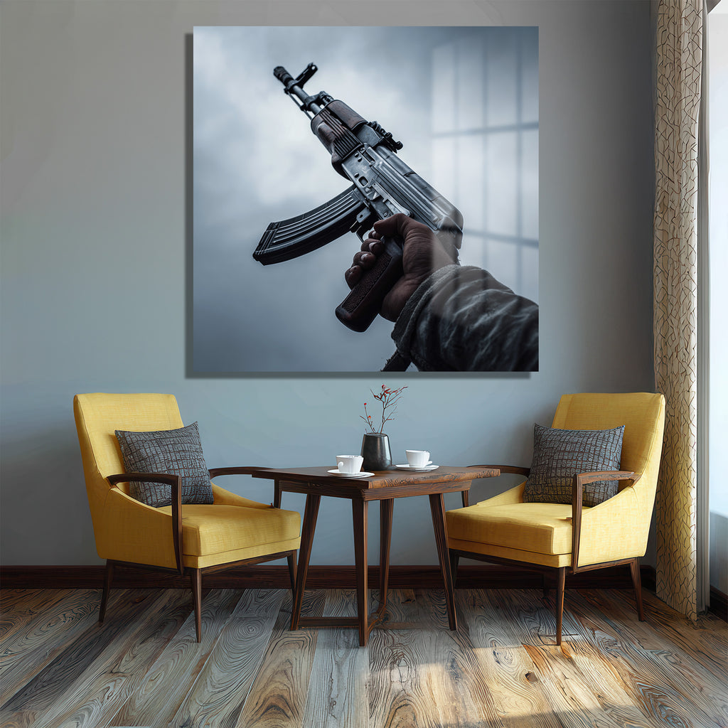 Cesur İfade: Sanatsal AK-47 Temalı Modern Cam Tablo