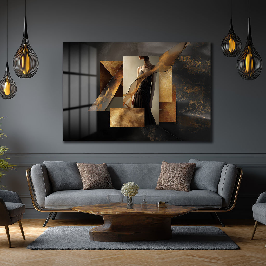 Lüks Altın Detaylı ve Gizemli Kadın Figürlü Modern Cam Tablo