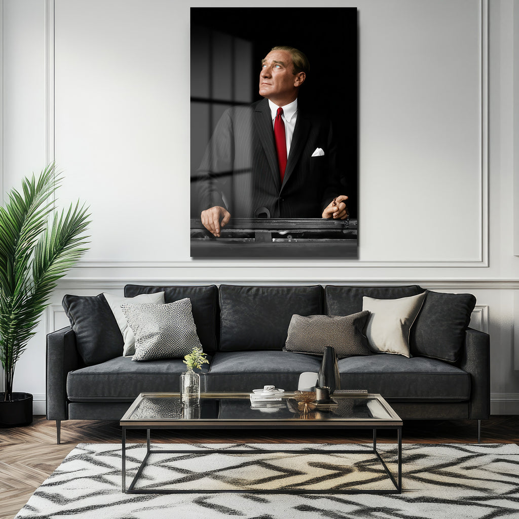 Atatürk'ün Vizyoner Bakışı Temalı Premium Cam Tablo