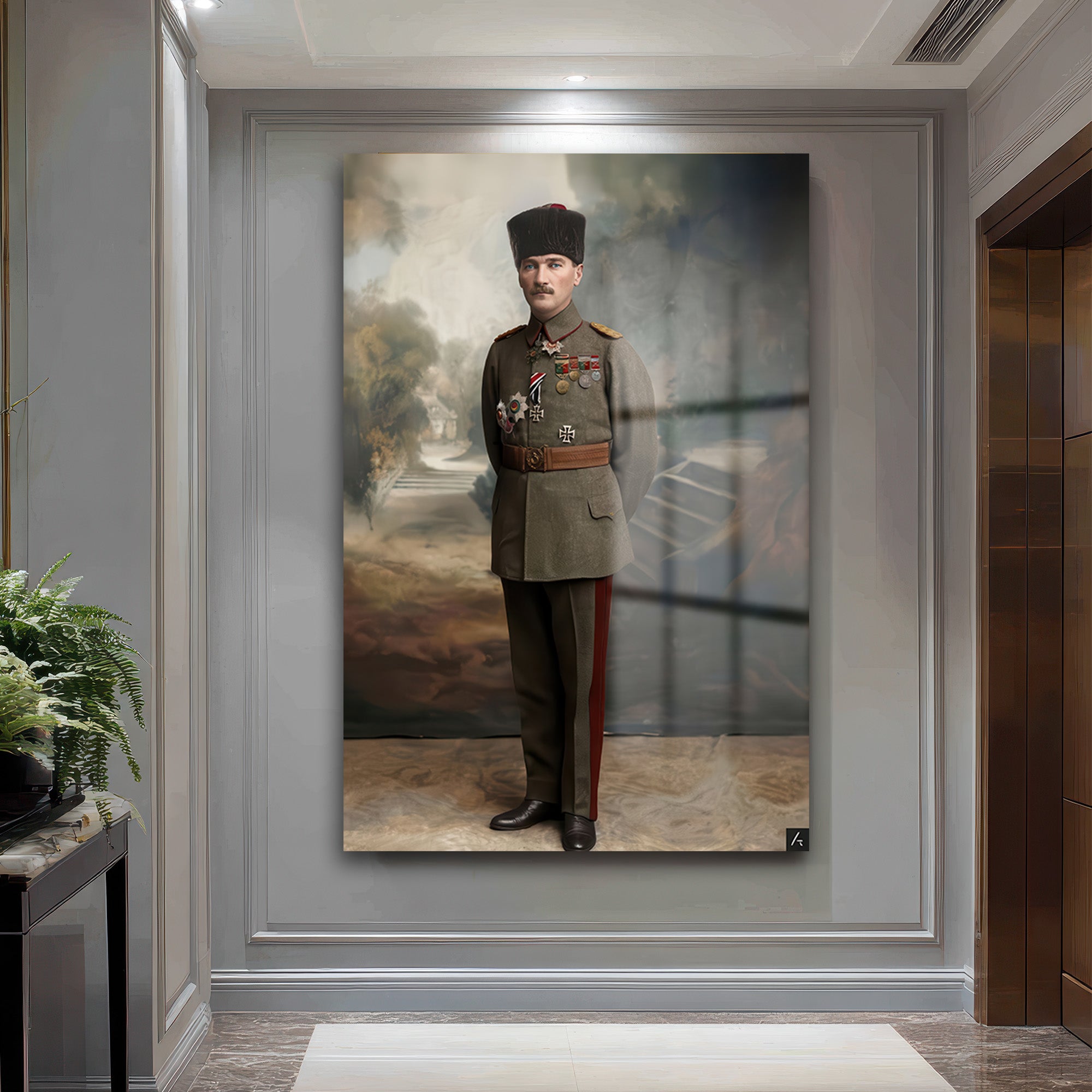 Atatürk'ün Asil Duruşu Cam Tablo - Liderlik ve Tarih Sanatı