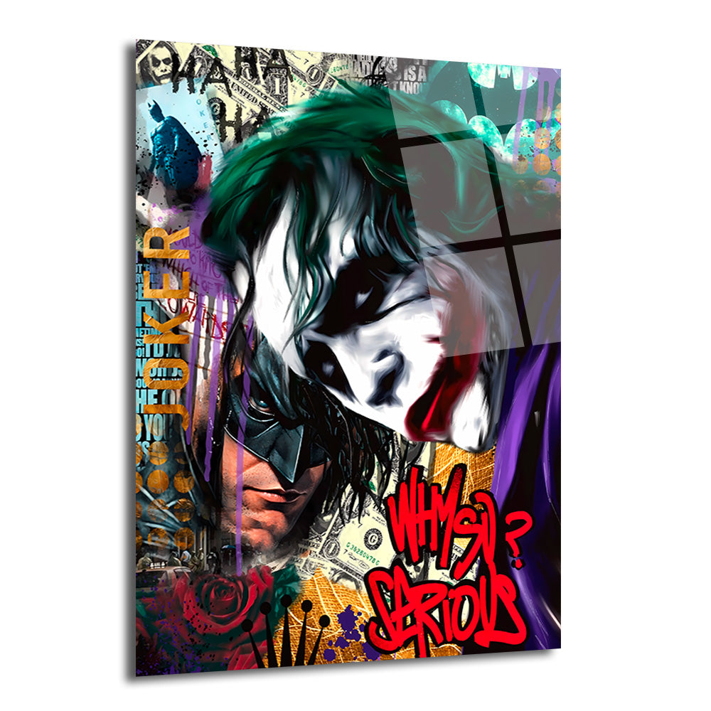 Joker ve Batman'in graffiti ve pop art tarzında bir arada olduğu, koyu yeşil, mor ve kırmızı tonlarında, üzerinde 'Why So Serious?' yazan modern cam tablo.