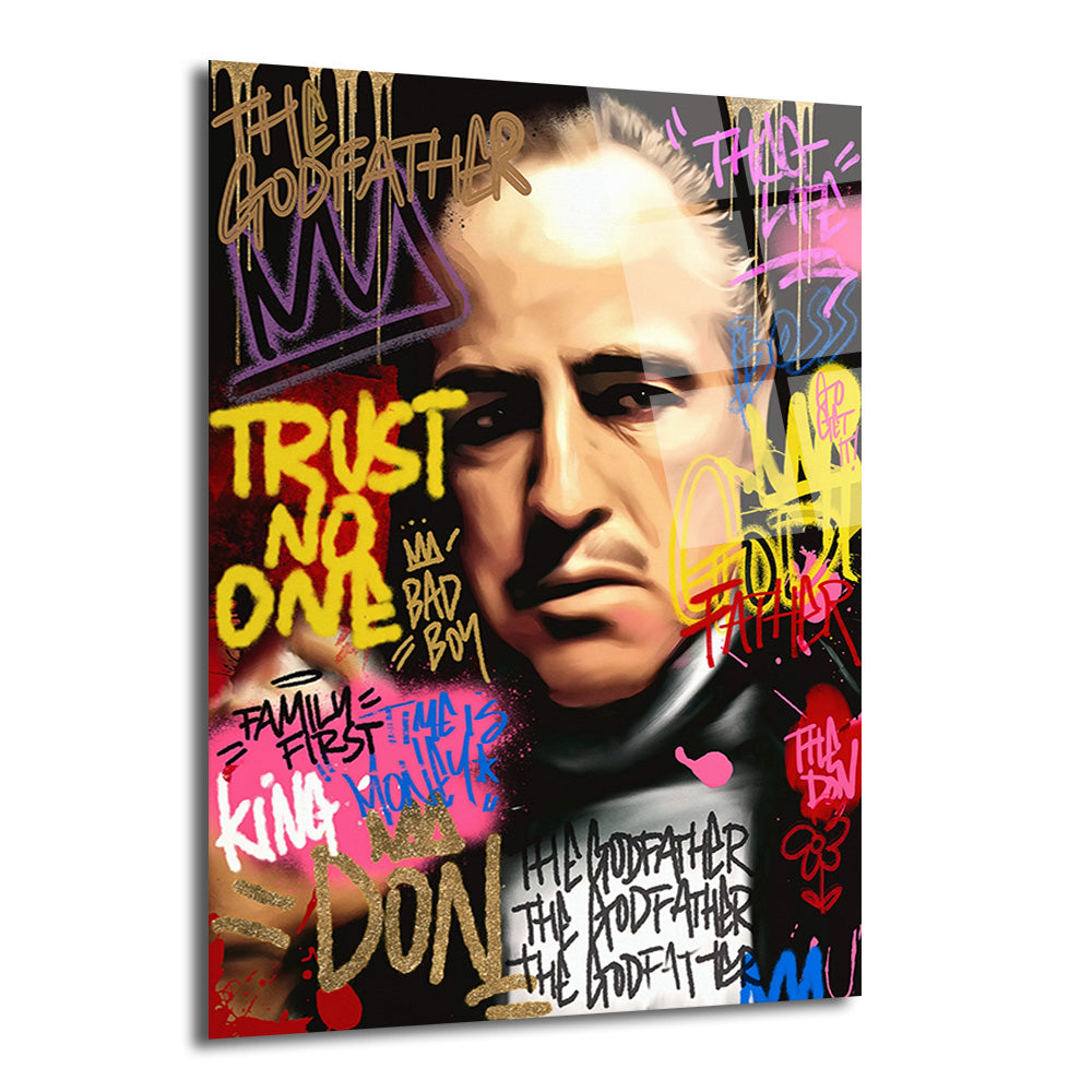 Siyah zemin üzerine, The Godfather filminden Vito Corleone'nin graffiti tarzında işlenmiş portresi. Etrafında renkli sprey boya efektleri ve 'TRUST NO ONE', 'FAMILY FIRST', 'KING', 'DON' gibi yazılar bulunuyor. Modern ve cesur bir sanat eseri.