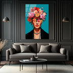Canlı Çiçeklerle Frida Esintili Modern Portre Cam Tablo