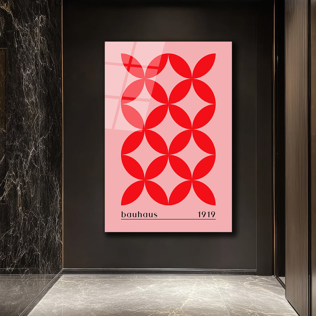 Bauhaus 1919 Kırmızı Geometrik Pembe Cam Tablo