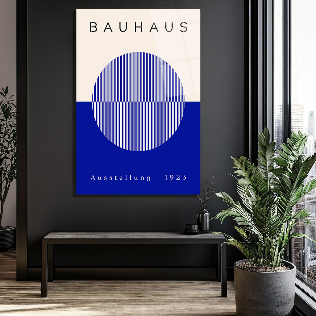 Bauhaus Sanatının Zamansız Yansıması: Modern Mavi Çizgili Cam Tablo