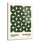 Bej zemin üzerinde koyu yeşil çeyrek dairelerden oluşan, Bauhaus tarzı geometrik bir desenin yer aldığı dikey cam tablo. Alt kısımda "BAUHAUS FRANKFURT" ve "EXHIBITION JULY 19, 1923" yazıları bulunuyor.