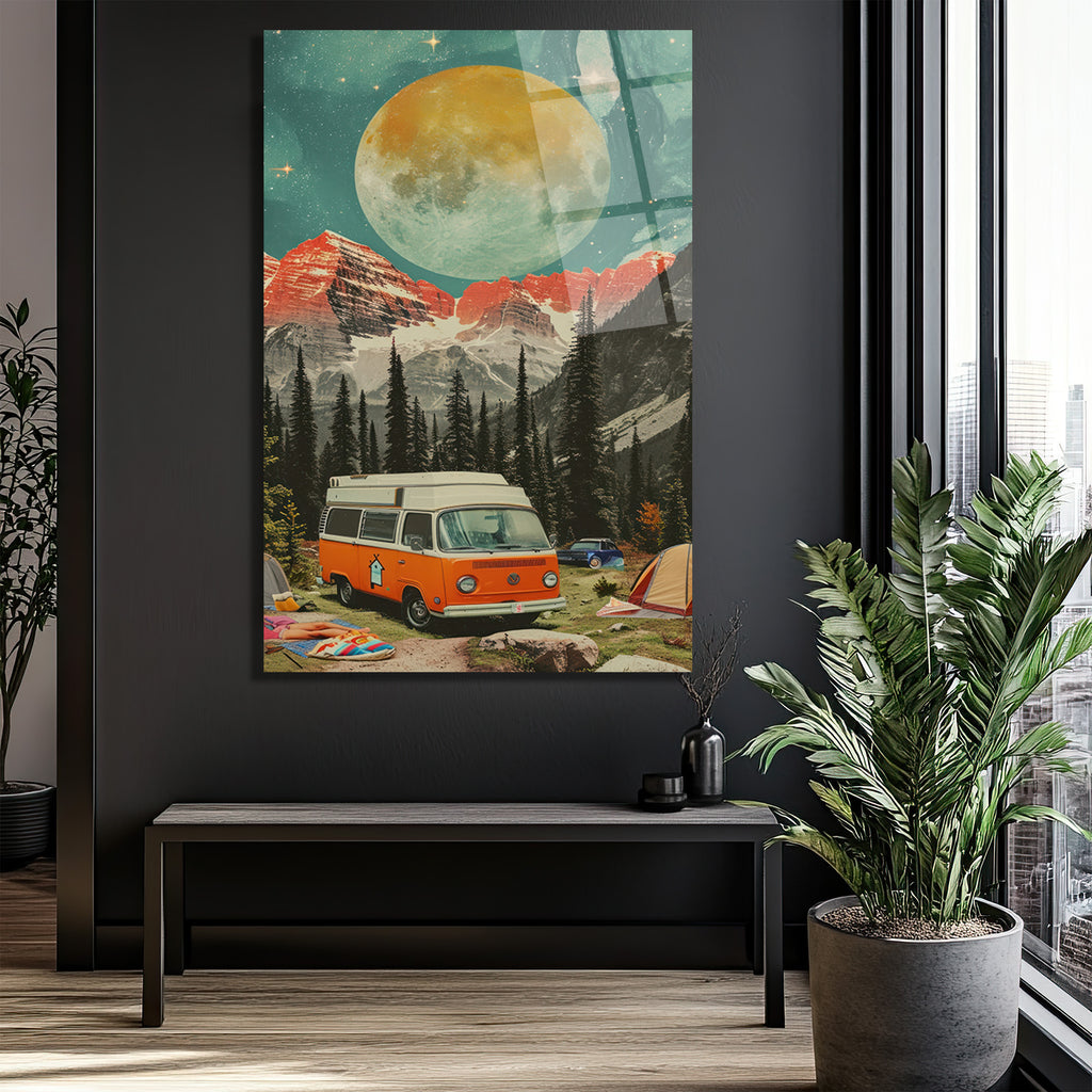 Dev Ay Altında Kamp Macerası Vintage Karavan Cam Tablo
