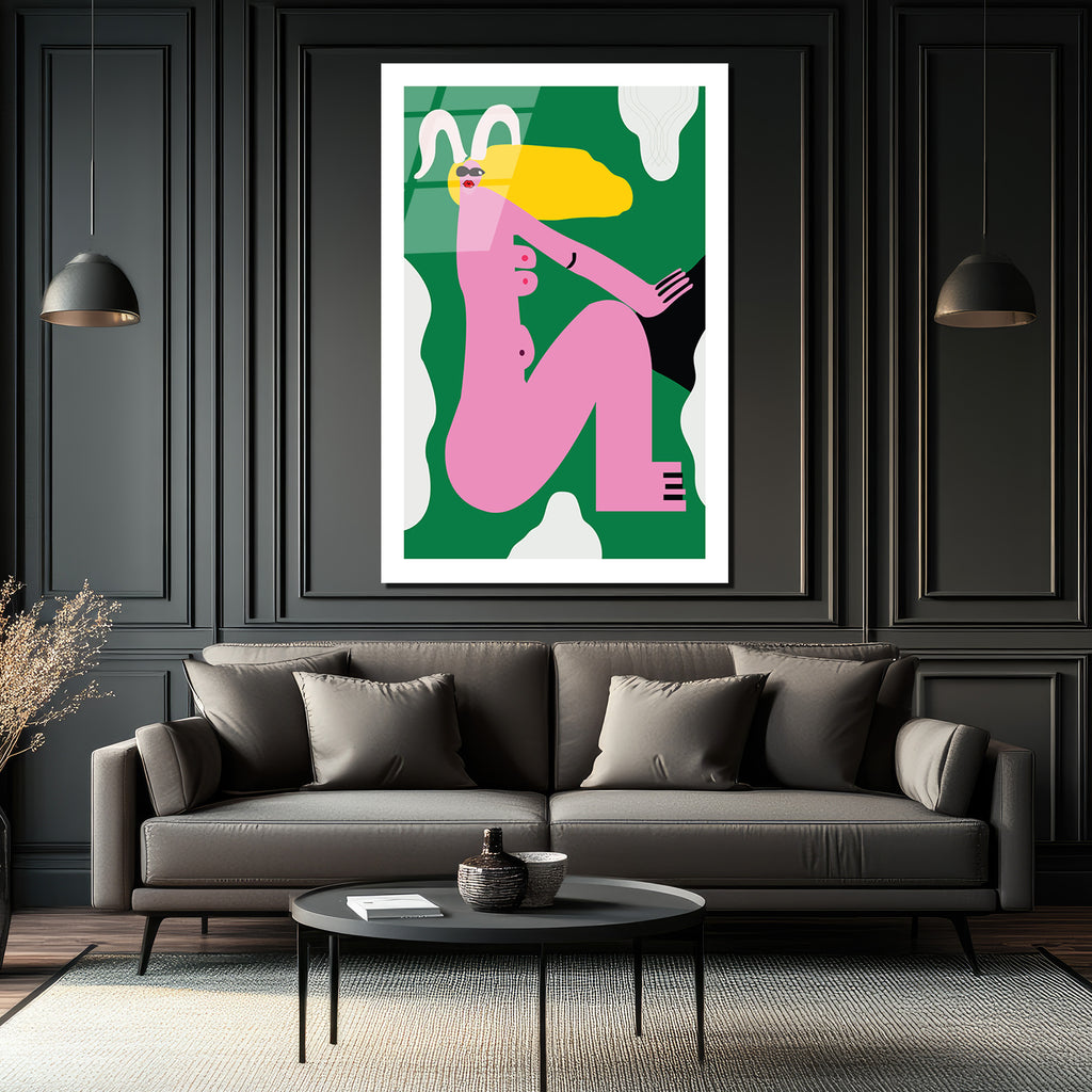 Cesur Pembe Figür ve Sarı Saçlar Modern Cam Tablo
