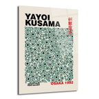 Yayoi Kusama'nın Sonsuzluk Noktaları serisinden, bej zemin üzerinde farklı boyutlarda teal, gri ve siyah konsantrik daire desenlerinin yer aldığı modern bir cam tablo. Sol üstte "YAYOI KUSAMA", sol altta "INFINITY DOTS YODO GALLERY" ve sağ altta "OSAKA 1992" yazıları bulunuyor.