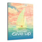Pembe ve turuncu tonlarında bulutlu gökyüzü altında dalgalı turkuaz denizde süzülen beyaz yelkenli tekne. Tablonun alt kısmında 'Never Give up' (Asla Pes Etme) yazısı bulunuyor.