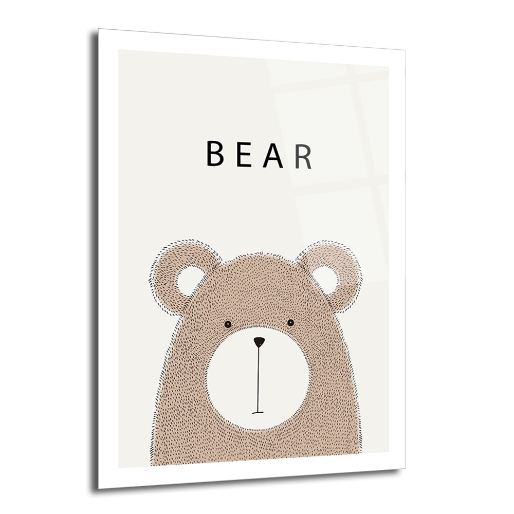 Açık krem rengi arka plan üzerinde, kahverengi tonlarında minimalist çizgilerle çizilmiş sevimli bir ayının başının yer aldığı, üst kısmında siyah büyük harflerle 'BEAR' yazan modern cam tablo.