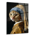 Johannes Vermeer'in İnci Küpeli Kız tablosunun komik bir parodisi olan, mavi ve sarı türban takmış, inci küpeli, turuncu çizgili bir kedinin portresi.