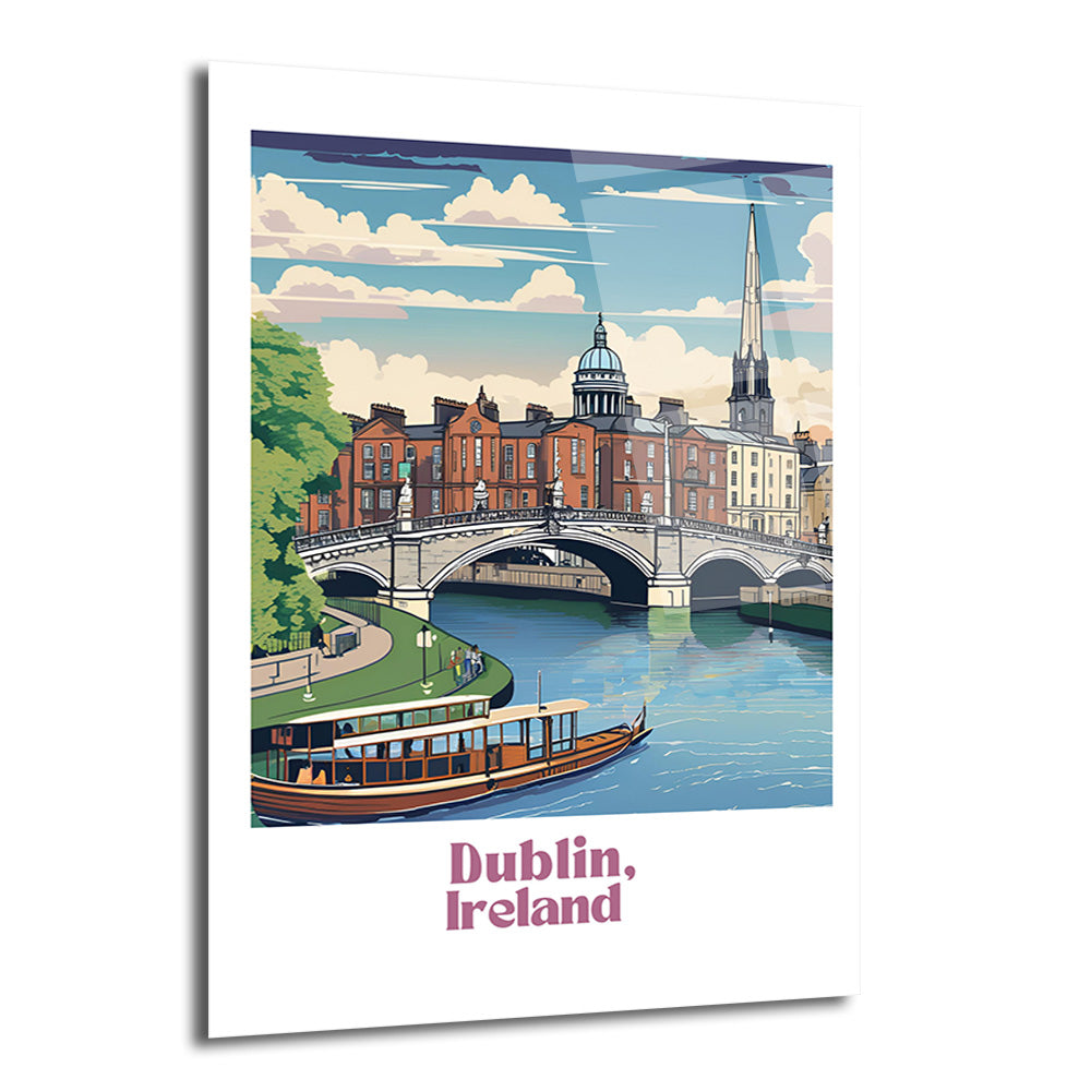 Dublin, İrlanda'nın tarihi dokusunu yansıtan, Liffey Nehri üzerindeki köprü, eski binalar, yeşil ağaçlar ve nehirde yüzen bir teknenin canlı, illüstrasyon tarzında çizimi. Gökyüzünde beyaz bulutlar ve genel olarak mavi, yeşil ve kahverengi tonları hakimdir.