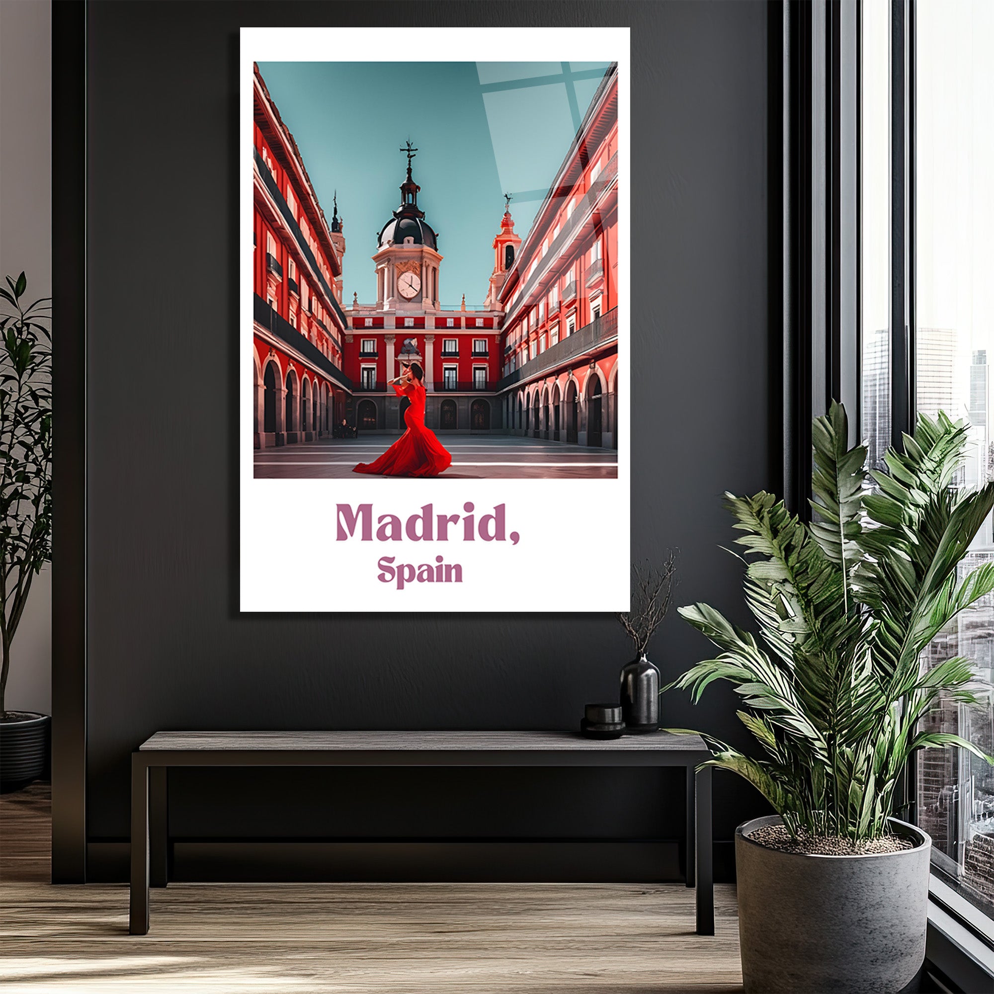 Madrid Plaza Mayor Kırmızı Elbiseli Kadın Cam Tablo