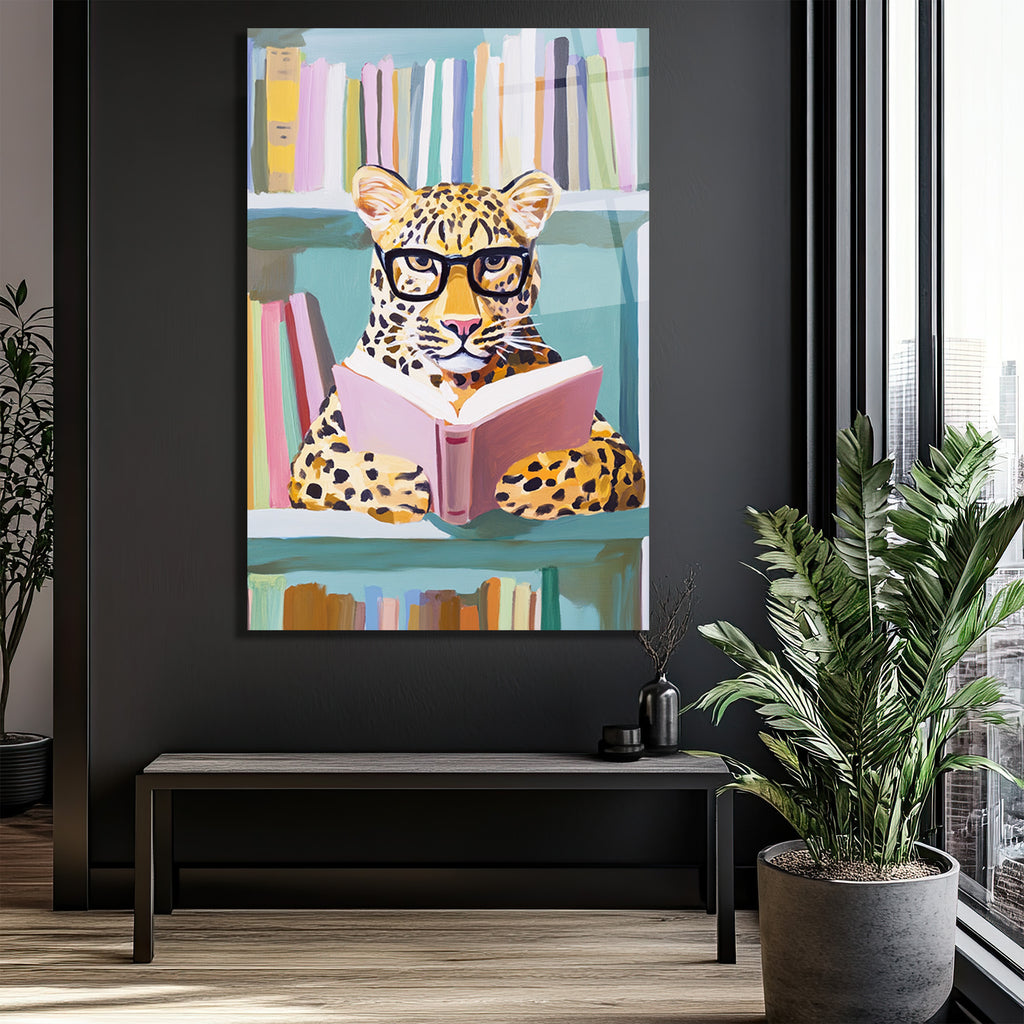 Kitap Okuyan Entelektüel Leopar Cam Tablo