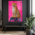 Vahşi Şıklık Pembe Leopar Cam Tablo - Modern Sanat Duvar Dekoru