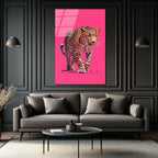 Vahşi Zarafet: Pembe Fonlu Leopar Cam Tablo