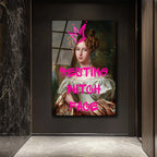 "Resting Witch Face" Temalı İronik Kraliçe Portre Cam Tablo