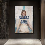 Rebel Girl Melek Temalı Modern Sanat Cam Tablo