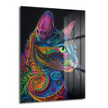 Canlı Renklerin Dansı: Psychedelic Kedi Desenli Temperli Cam Tablo, siyah zemin üzerinde mor, mavi, yeşil, sarı ve pembe canlı tonlarda, modern ve soyut psychedelic kedi desenine sahip, dayanıklı temperli camdan üretilmiş dekoratif bir duvar sanatı.